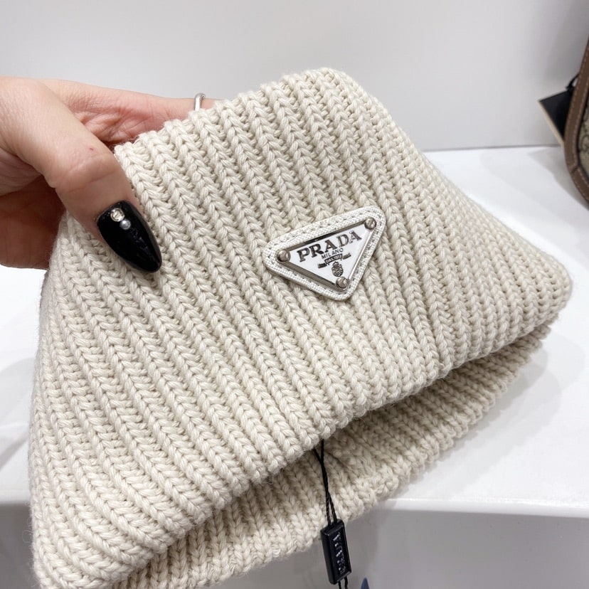 PRADA WOOL AND CASHMERE BEANIE SLIVER CREAM - Image 4