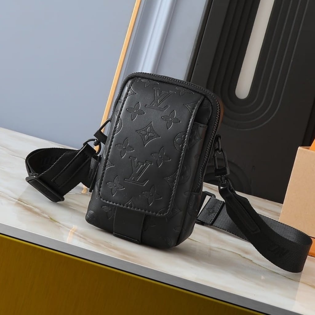 Louis Vuitton Double Phone Pouch NM Black 18Cm M81323 - Image 2