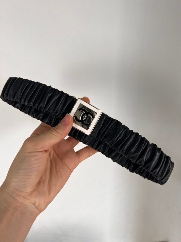 CHANEL BETL WITH GOLD CC LOGO 30MM - Image 3