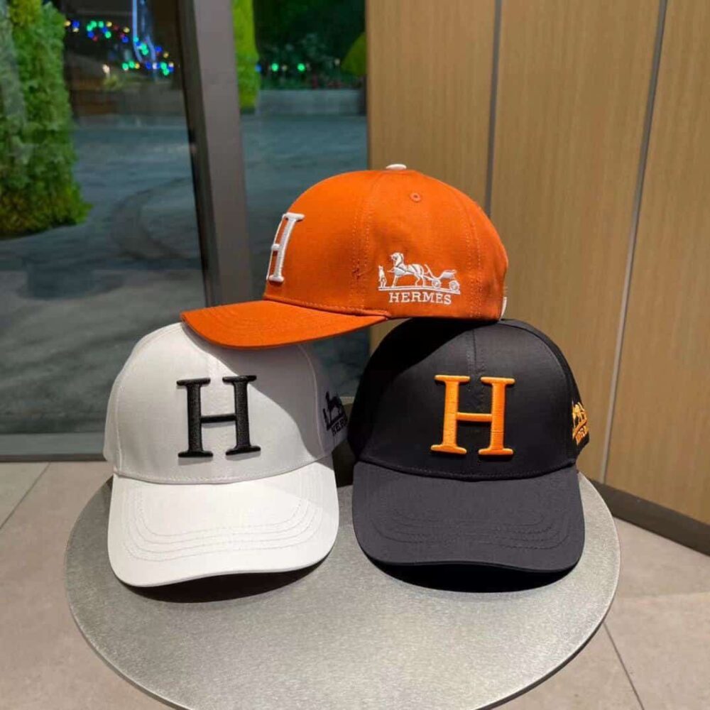 HERMES NEW CARRIAGE BASEBALL CAP WHITE - Image 2