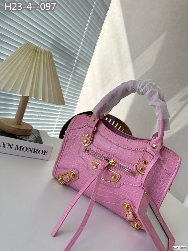 BALENCIAGA NEO CLASSIC CITY MINI CROCODILE EFFECT LEATHER BAG PINK 25CM - Image 2