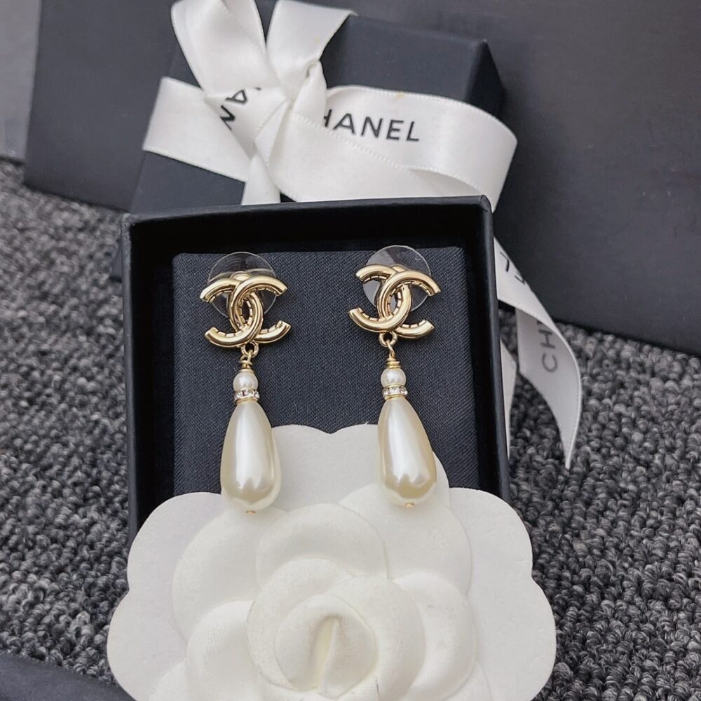 CHANEL CC PEARL DROP EARRINGS A98327 - Image 4