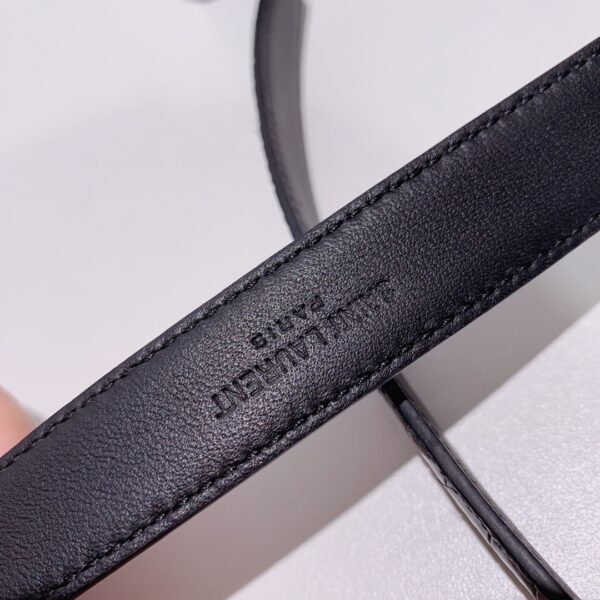 SAINT LAURENT CROC EMBOSSED LEATHER BELT BLACK AND GOLD 26267332 - Image 7
