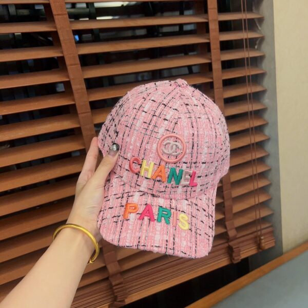CHANEL FANTASY TWEED MULTICOLOR LOGO BASEBALL CAP HAT PINK - Image 6