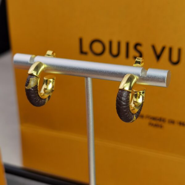 LOUIS VUITTON WILD MINI HOOP EARRINGS M00474 - Image 7
