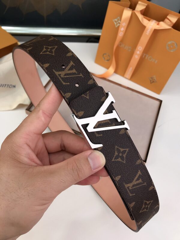 LOUIS VUITTON INITIALES REVERSIBLE MONOGRAM ECLIPSE CANVAS BELT SILVER METAL 4CM - Image 4