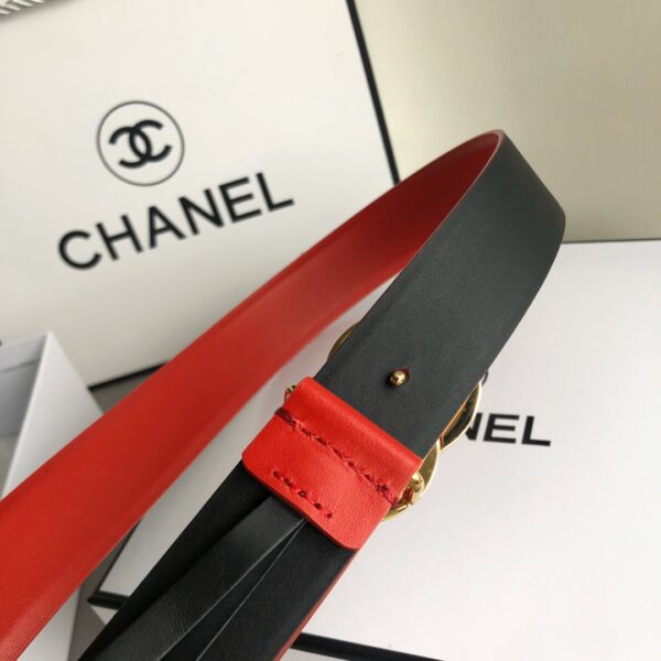 CHANEL LEATHER BELT WITH CC PEARL AND GOLD TONE METAL RED 3CM - Image 2