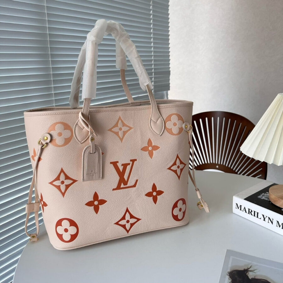 Alternative view of Louis Vuitton Neverfull MM Bag Beige Clair 33cm M46516