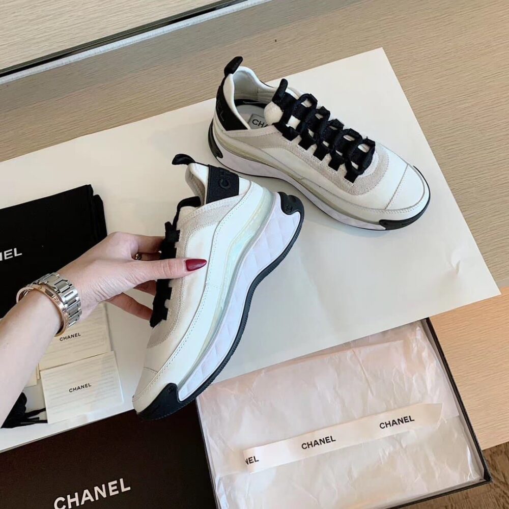 CHANEL VELVET SNEAKER IVORY AND BLACK G35617 - Image 5