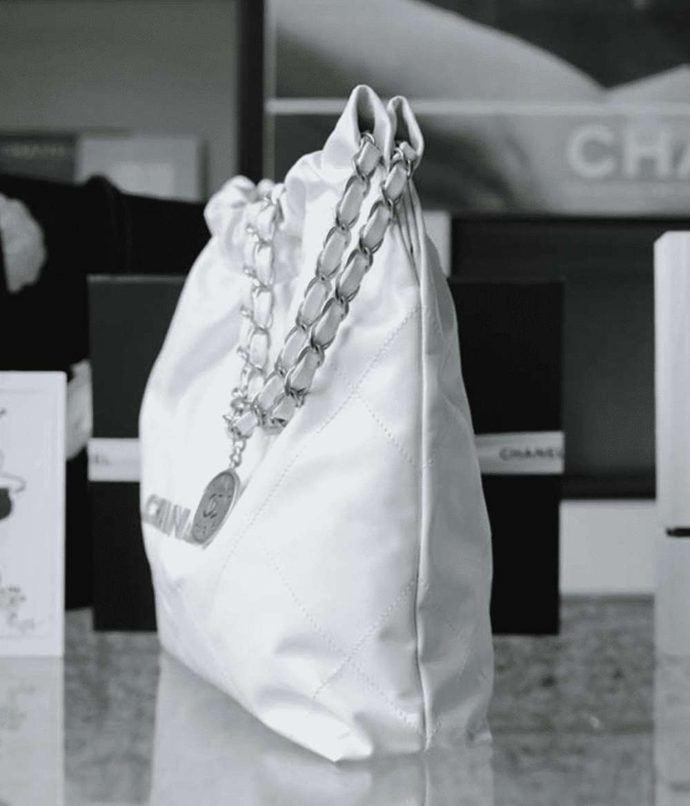 CHANEL 22 HANDBAG WHITE SILVER 42CM AS3261 - Image 7