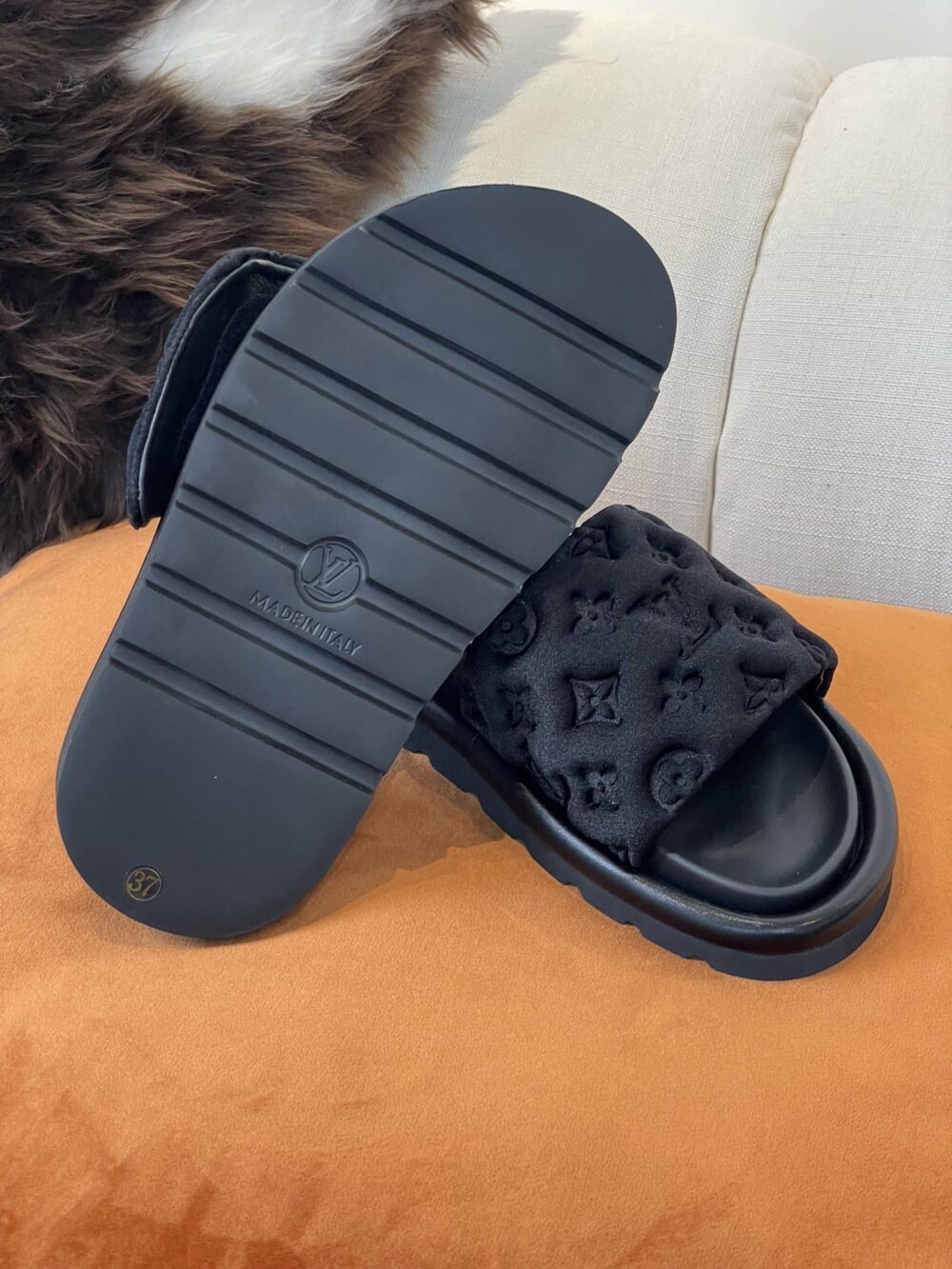 LOUIS VUITTON POOL PILLOW COMFORT MULE BLACK 1AA1EH - Image 5