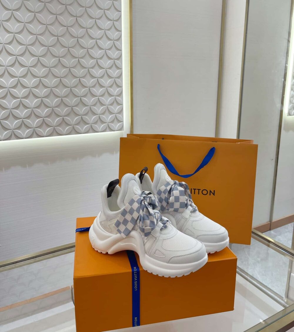LOUIS VUITTON ARCHLIGHT SNEAKER AZUR WHITE 1AACPW - Image 4