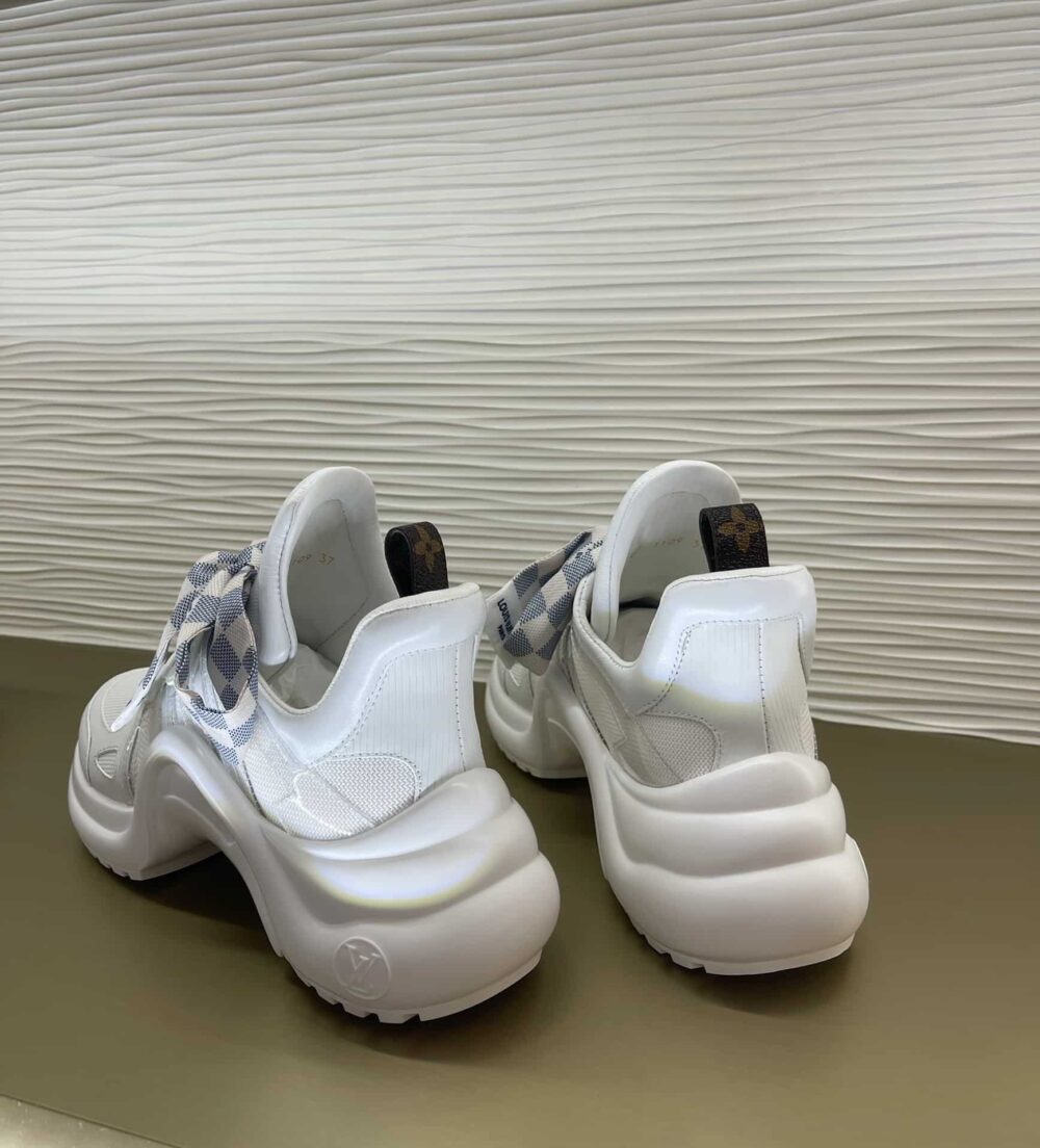 LOUIS VUITTON ARCHLIGHT SNEAKER AZUR WHITE 1AACPW - Image 5