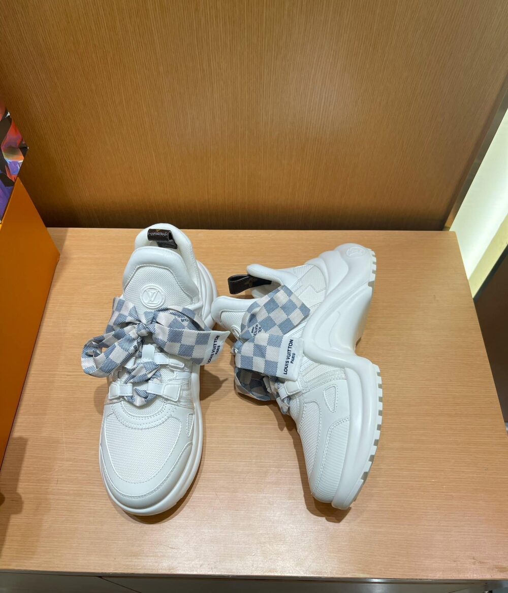 LOUIS VUITTON ARCHLIGHT SNEAKER AZUR WHITE 1AACPW - Image 2