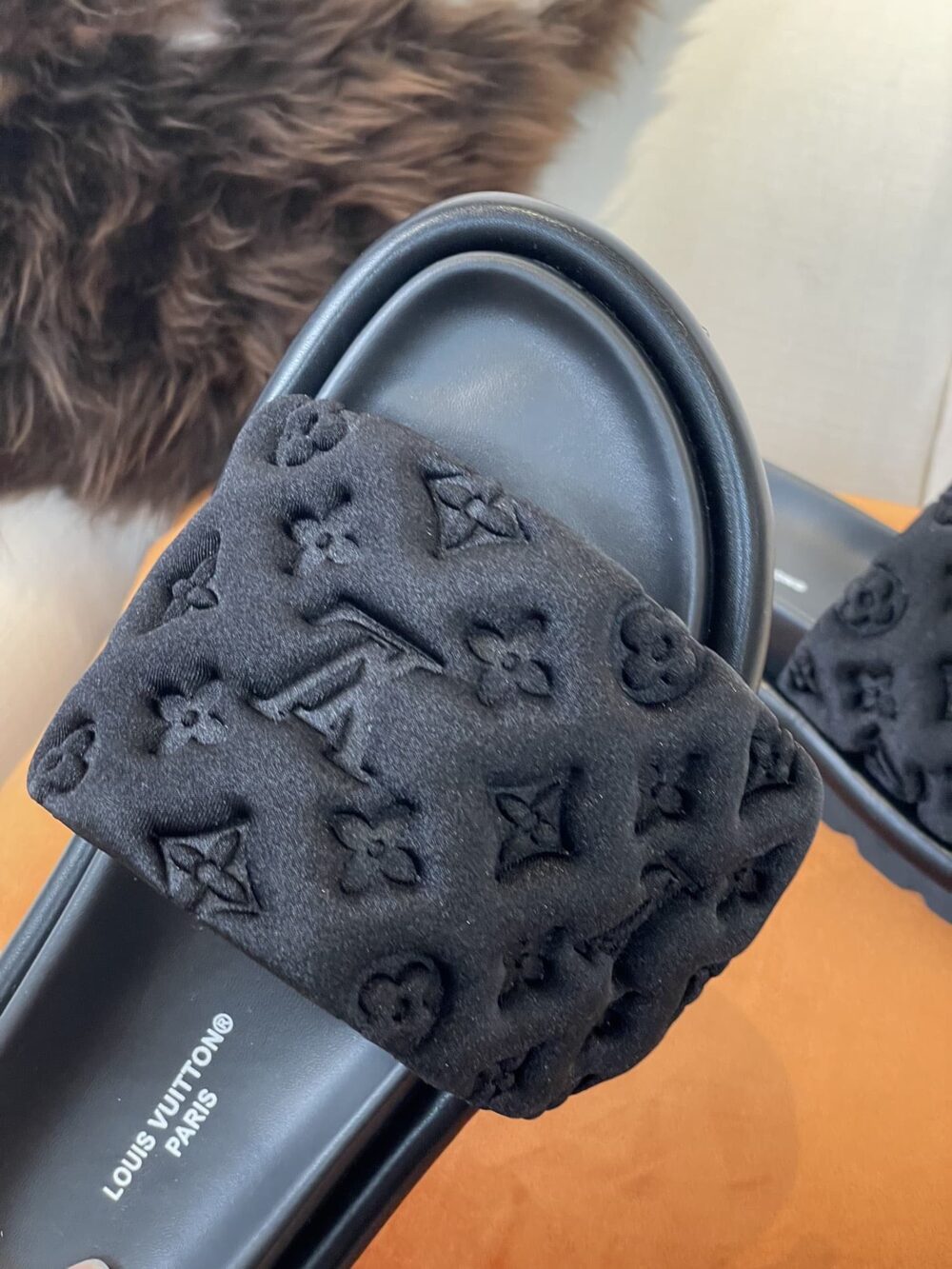LOUIS VUITTON POOL PILLOW COMFORT MULE BLACK 1AA1EH - Image 7