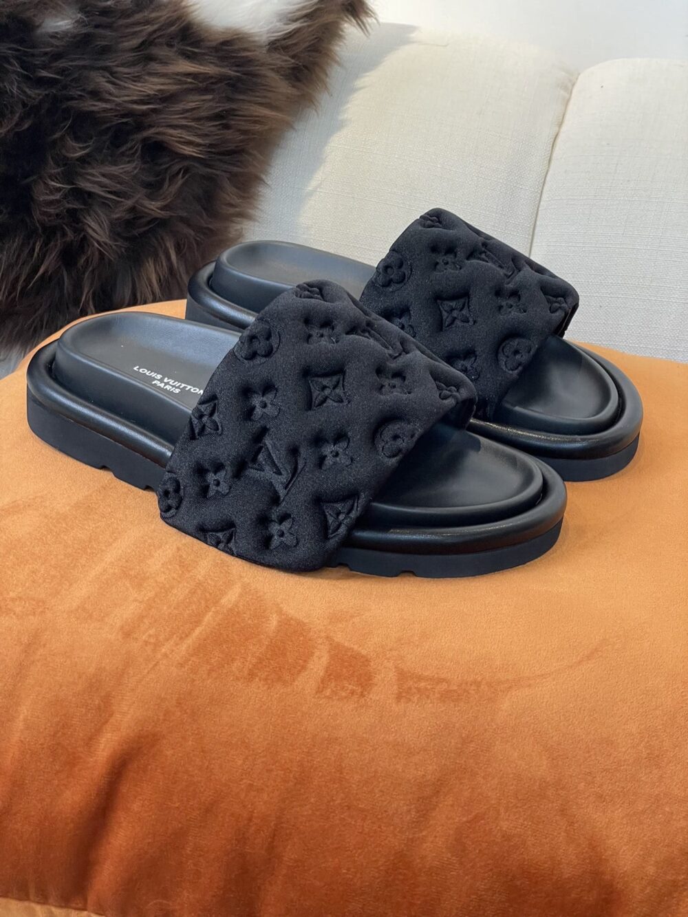LOUIS VUITTON POOL PILLOW COMFORT MULE BLACK 1AA1EH - Image 10