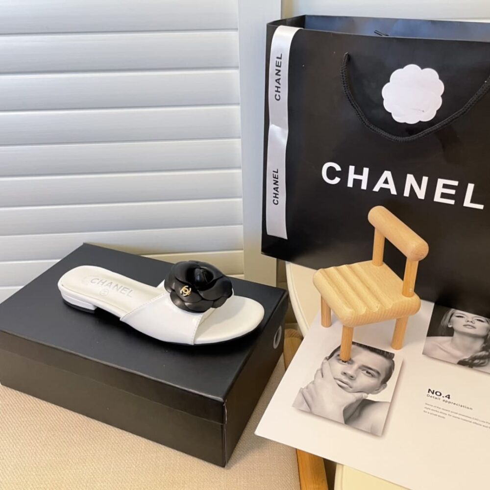 CHANEL BLACK CAMELLIA SLIDES WHITE - Image 4