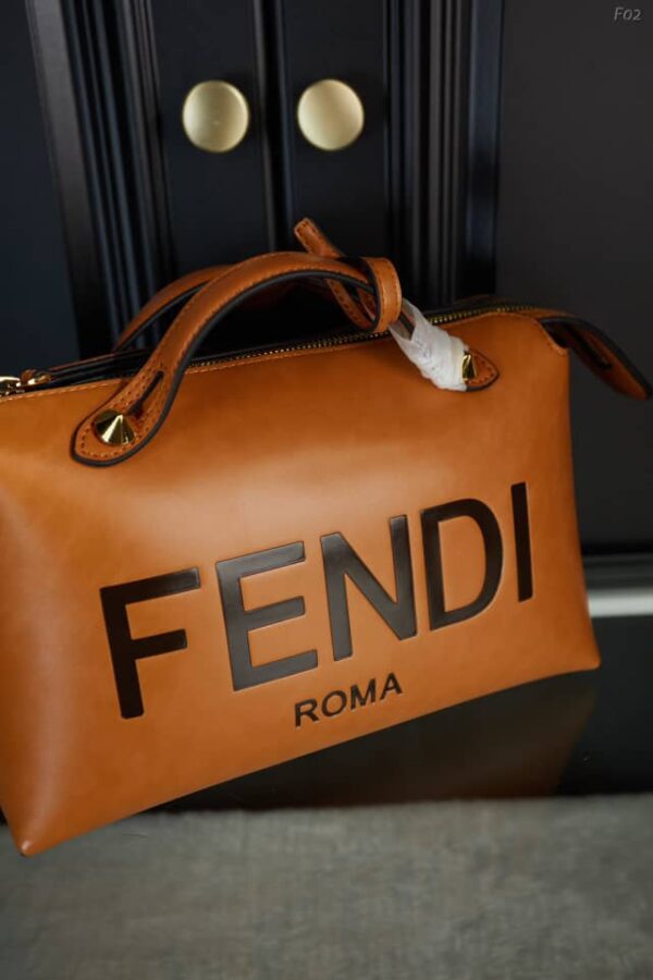 FENDI BY THE WAY MEDIUM BROWN 27CM 8BL146AC9LF0C88 - Image 2