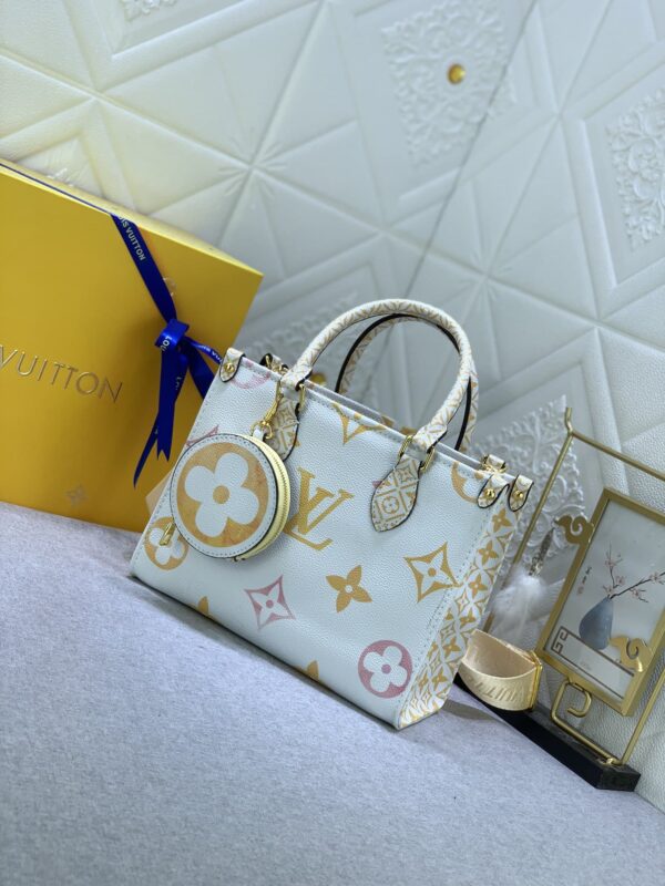 LOUIS VUITTON LV BY THE POOL ONTHEGO PM YELLOW 25 CM - Image 8