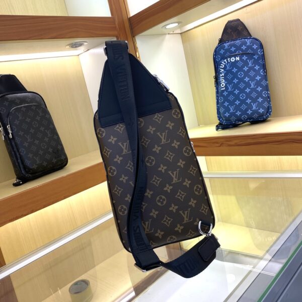 LOUIS VUITTON AVENUE NM CROSSBODY BAG MONOGRAM 31CM M46327 - Image 8