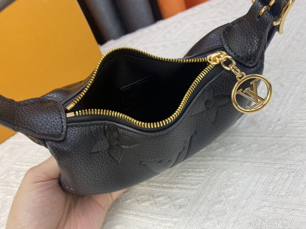 LOUIS VUITTON MINI MOON BLACK 20CM M82391 - Image 9