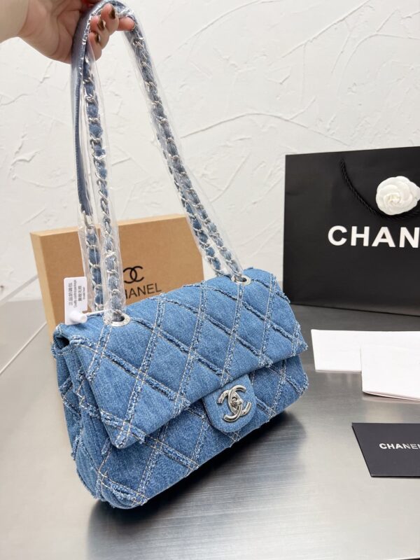 CHANEL CC CHAIN FLAP QUILTED DENIM JUMBO BLUE 25CM - Image 2