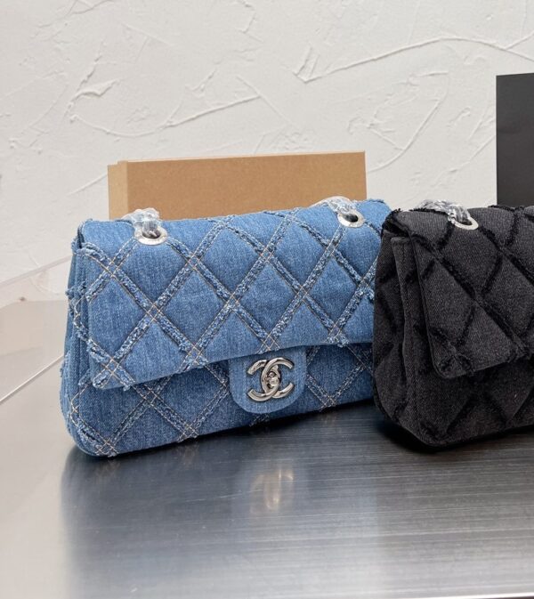 CHANEL CC CHAIN FLAP QUILTED DENIM JUMBO BLUE 25CM - Image 3