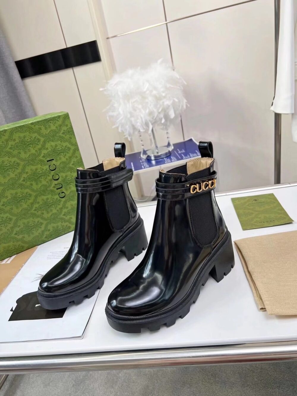 GUCCI WOMEN'S ANKLE BOOT WITH LOGO BLACK 730064 AABK6 1000 - Image 9