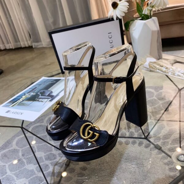 GUCCI GG LEATHER HEELED SANDAL BLACK - Image 5