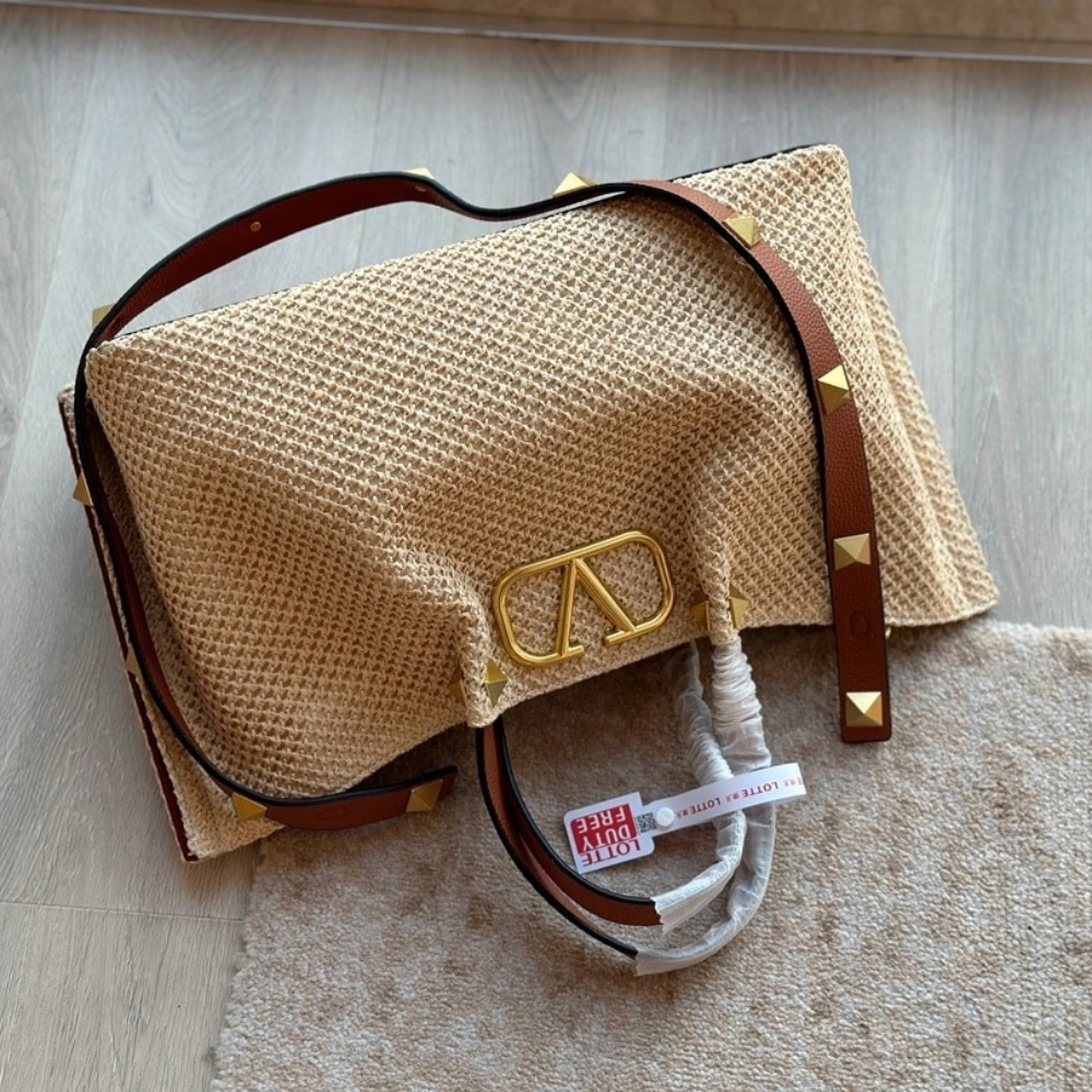 Valentino Garavani Medium Straw Summer Tote Beige 35Cm 7W2B0K39YCE D84 - Image 6