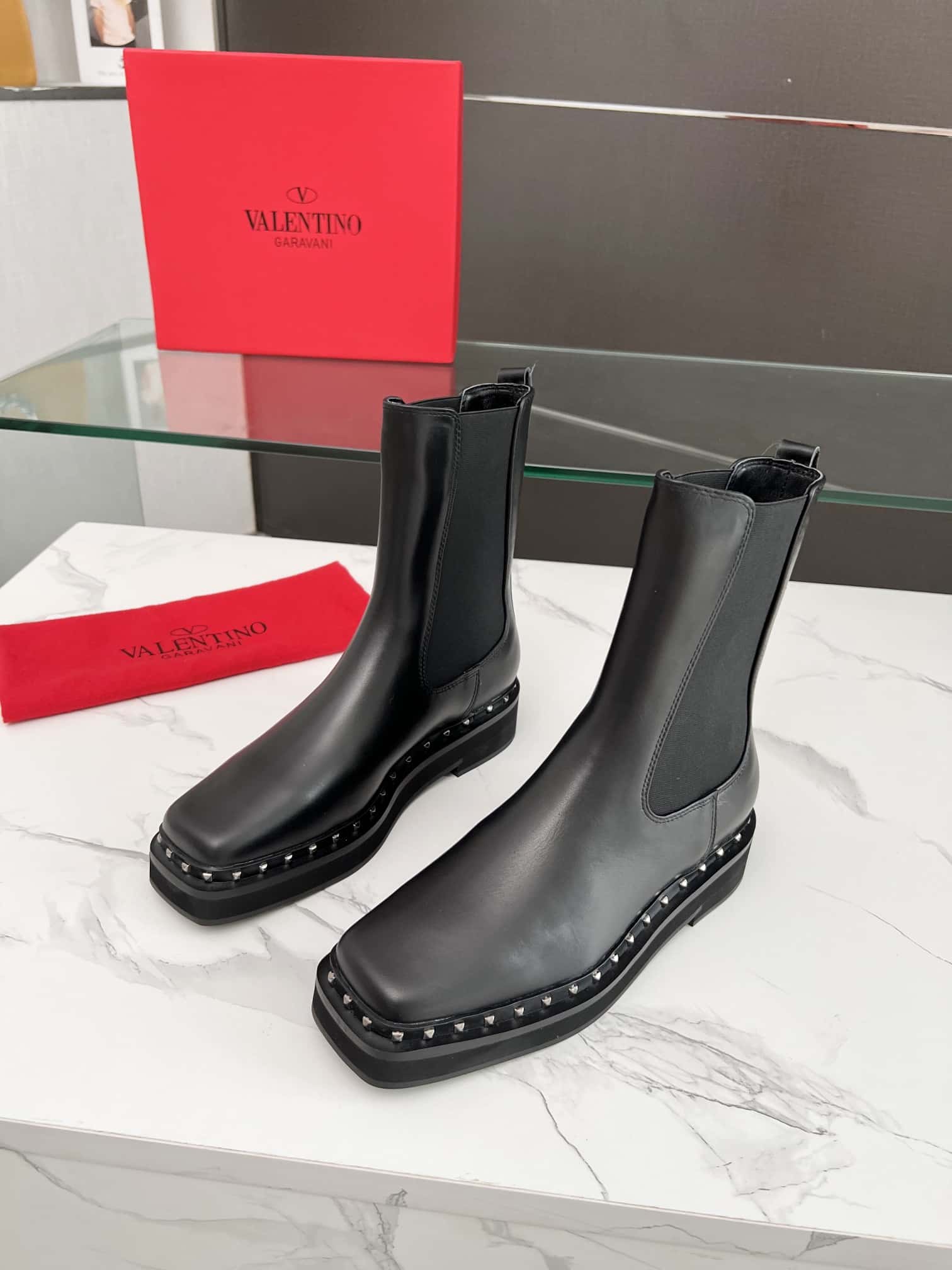 VALENTINO GARAVANI M WAY ROCKSTUD ANKLE BOOT IN LEATHER BLACK 4Y2S0H08PMA 0NO - Image 3