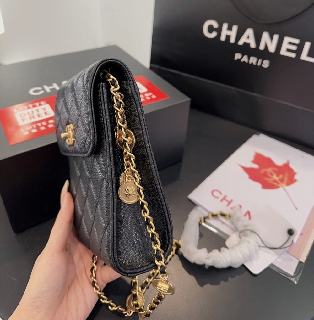 CHANEL PHONE HOLDER WITH CHAIN GRAIND GOLD BLACK 17CM - Image 6