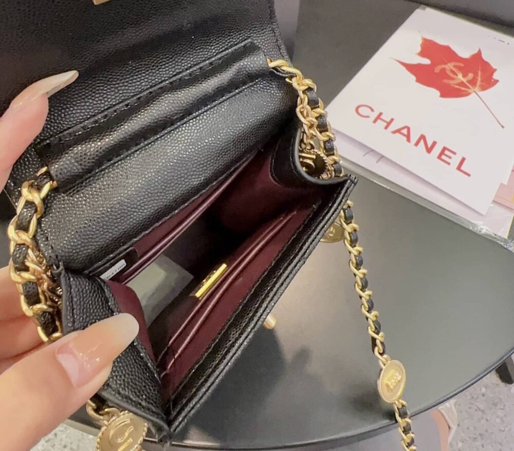 CHANEL PHONE HOLDER WITH CHAIN GRAIND GOLD BLACK 17CM - Image 3