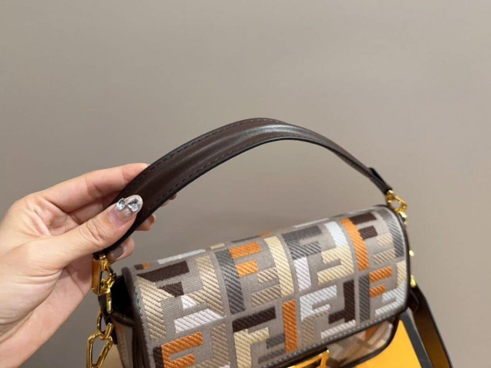 FENDI BAGUETTE MULTICOLOR CANVAS BAG WITH FF EMBROIDERY 25CM 8BR600ANH4F1MQL - Image 2