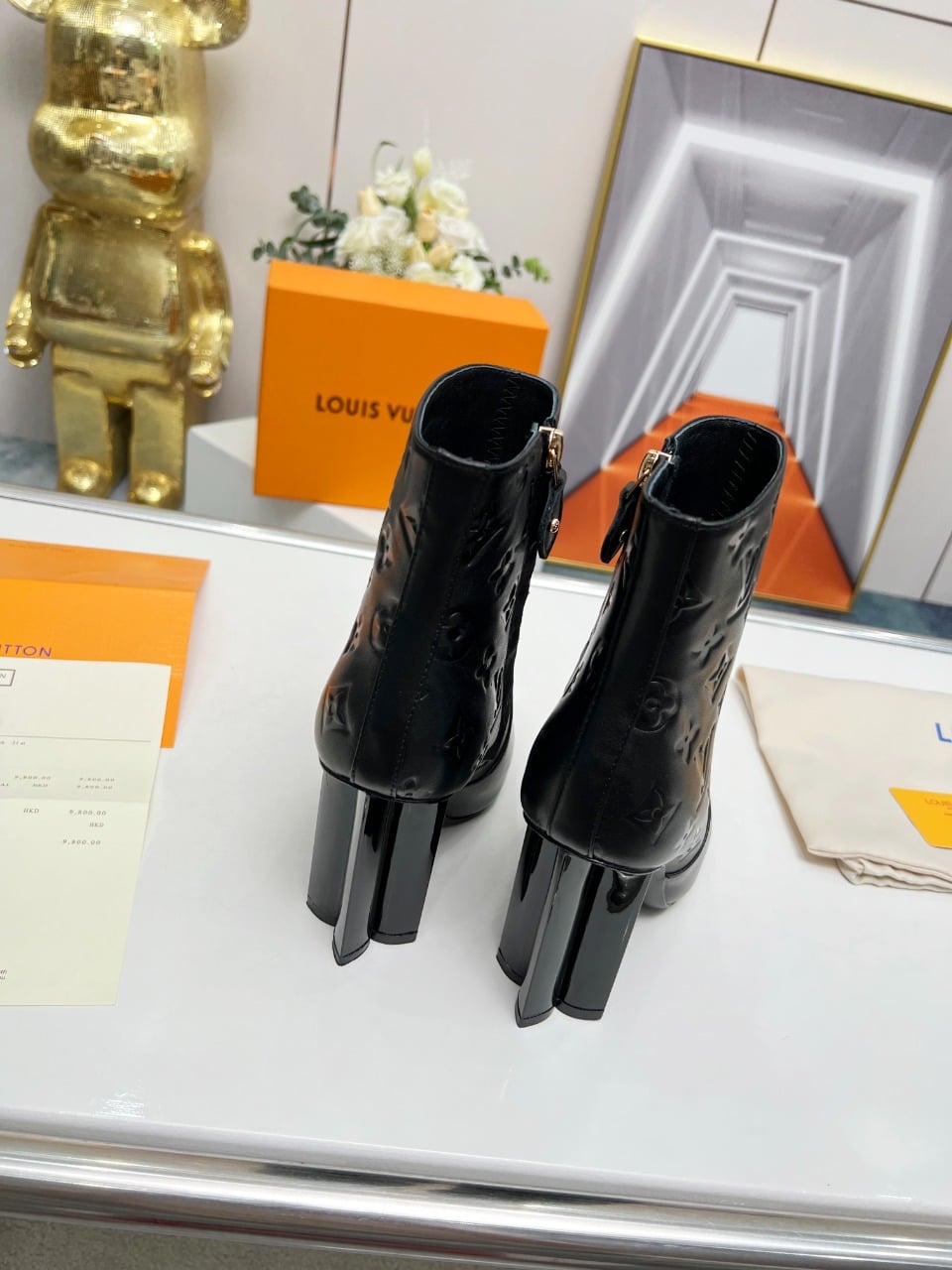 LOUIS VUITTON SILHOUETTE ANKLE BOOT BLACK 1ABP9J - Image 5