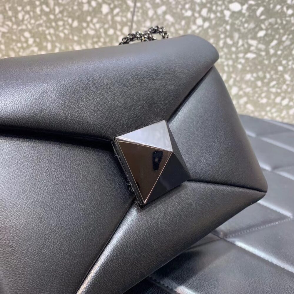 VALENTINO SMALL ONE STUD NAPPA HANDBAG WITH CHAIN AND TONE ON TONE STUD BLACK 19CM 1W2B0K21UZR 0NO - Image 8