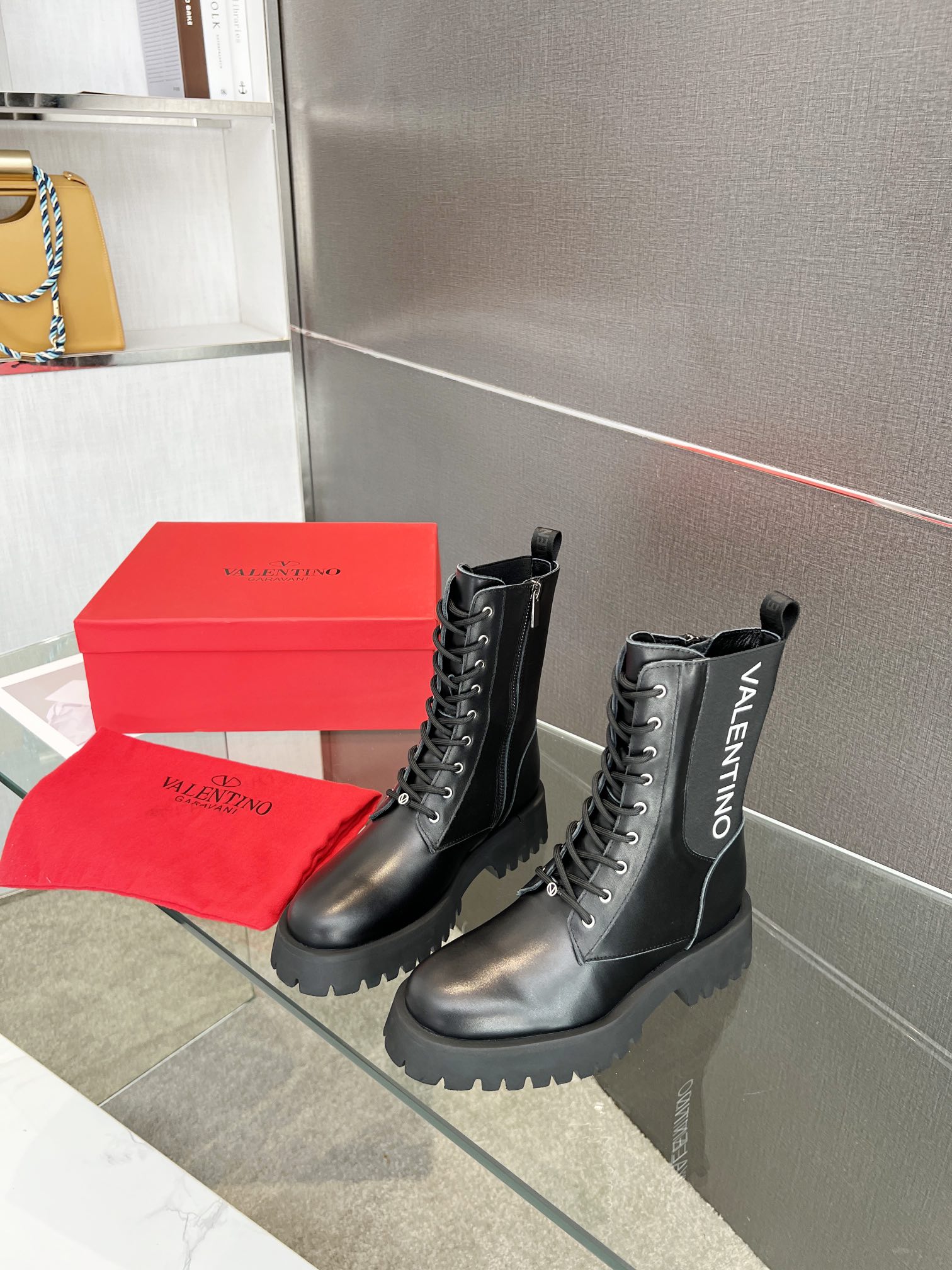 VALENTINO GARAVANI COMBAT BOOT BLACK - Image 3