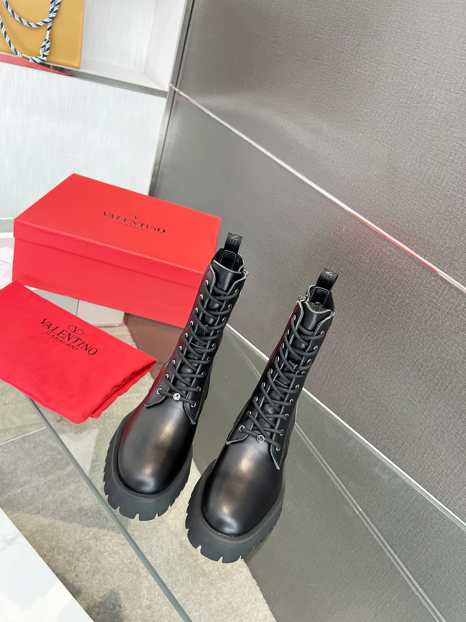 VALENTINO GARAVANI COMBAT BOOT BLACK - Image 4