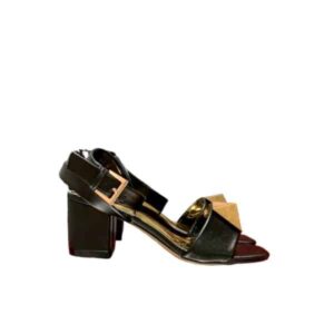VALENTINO GARAVANI ONE STUD LEATHER SANDALS BLACK