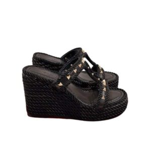 VALENTINO ROCKSTUD WEDGE IN BLACK