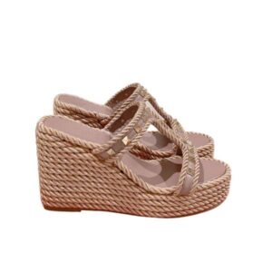 VALENTINO ROCKSTUD WEDGE IN BEIGE
