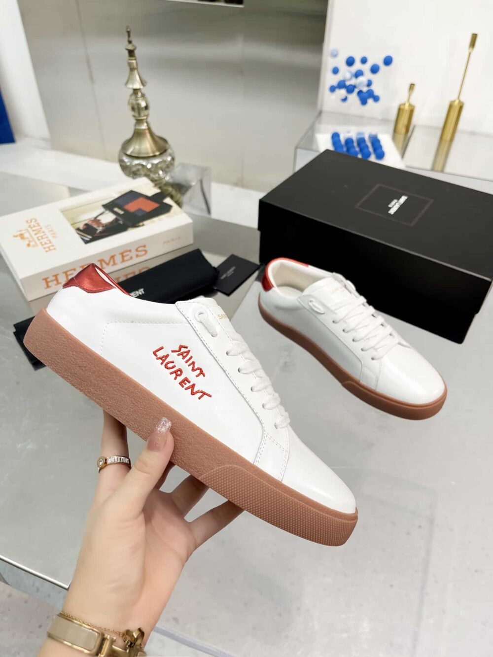 SAINT LAURENT COURT CLASSIC EMBROIDERED SNEAKER WHITE AND RED - Image 8