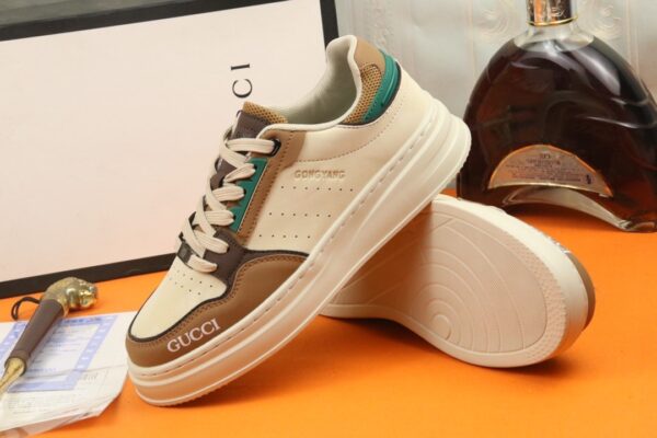 GUCCI GG SNEAKER LEATHER IN BEIGE AND GREEN - Image 5