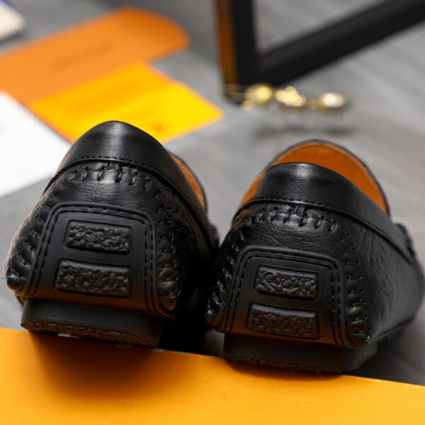 LOUIS VUITTON LOAFER ALLIGATOR MATTE LEATHER IN BLACK - Image 8