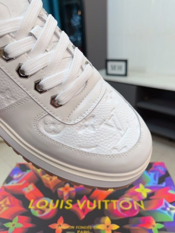 LOUIS VUITTON MEN’S SNEAKERS MONOGRAM EMPREINTE ALL WHITE - Image 5