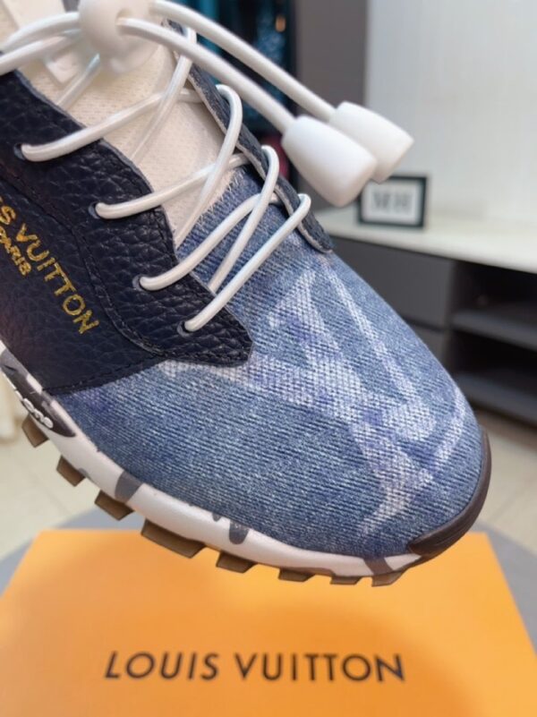 LOUIS VUITTON SNEAKER BE TO ONE BLUE - Image 5