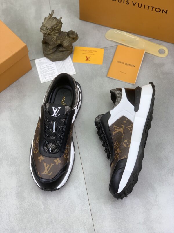 LOUIS VUITTON LV MONOGRAM LEATHER SNEAKER IN WHITE AND BROWN - Image 7