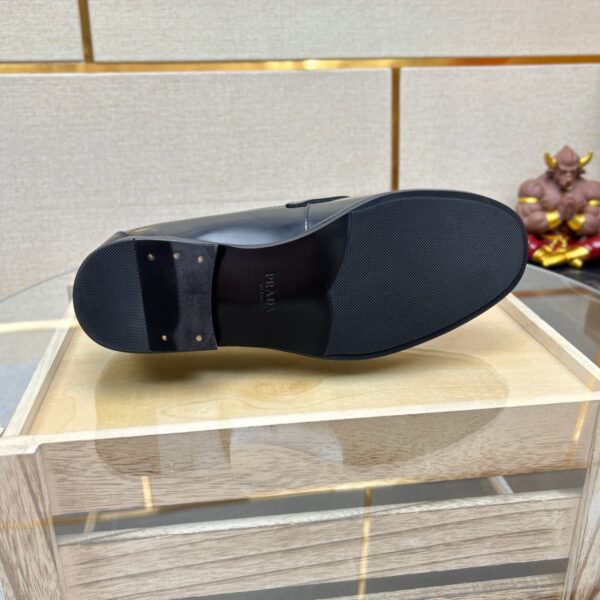 PRADA BRUSHED LEATHER LOAFERS TRIANGLE BLACK 2DB180 P39 F0002 F G001 - Image 2