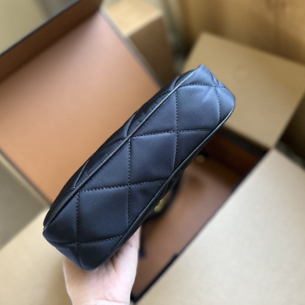 PRADA RE EDITION 1995 CHAÎNE RE NYLON MINI BAG BLACK 22CM 1BC204 2AOS F0002 V QOO - Image 5