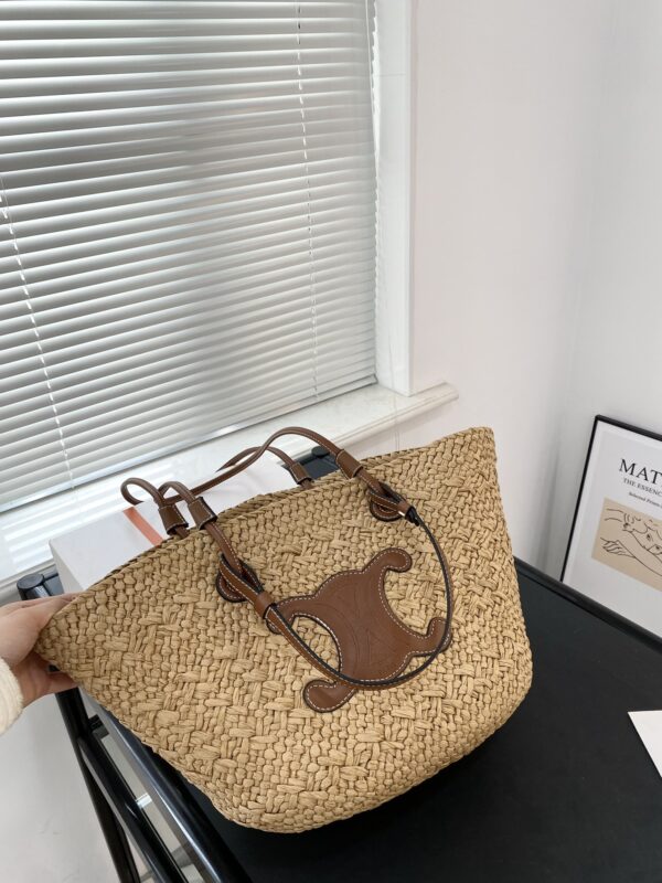 CELINE TRIOMPHE PANIER IN RAFFIA AND LEATHER TAN 31CM - Image 5